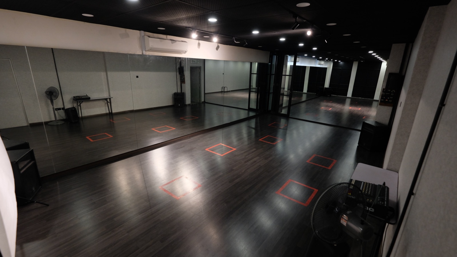 SIM Dance Studio entrance