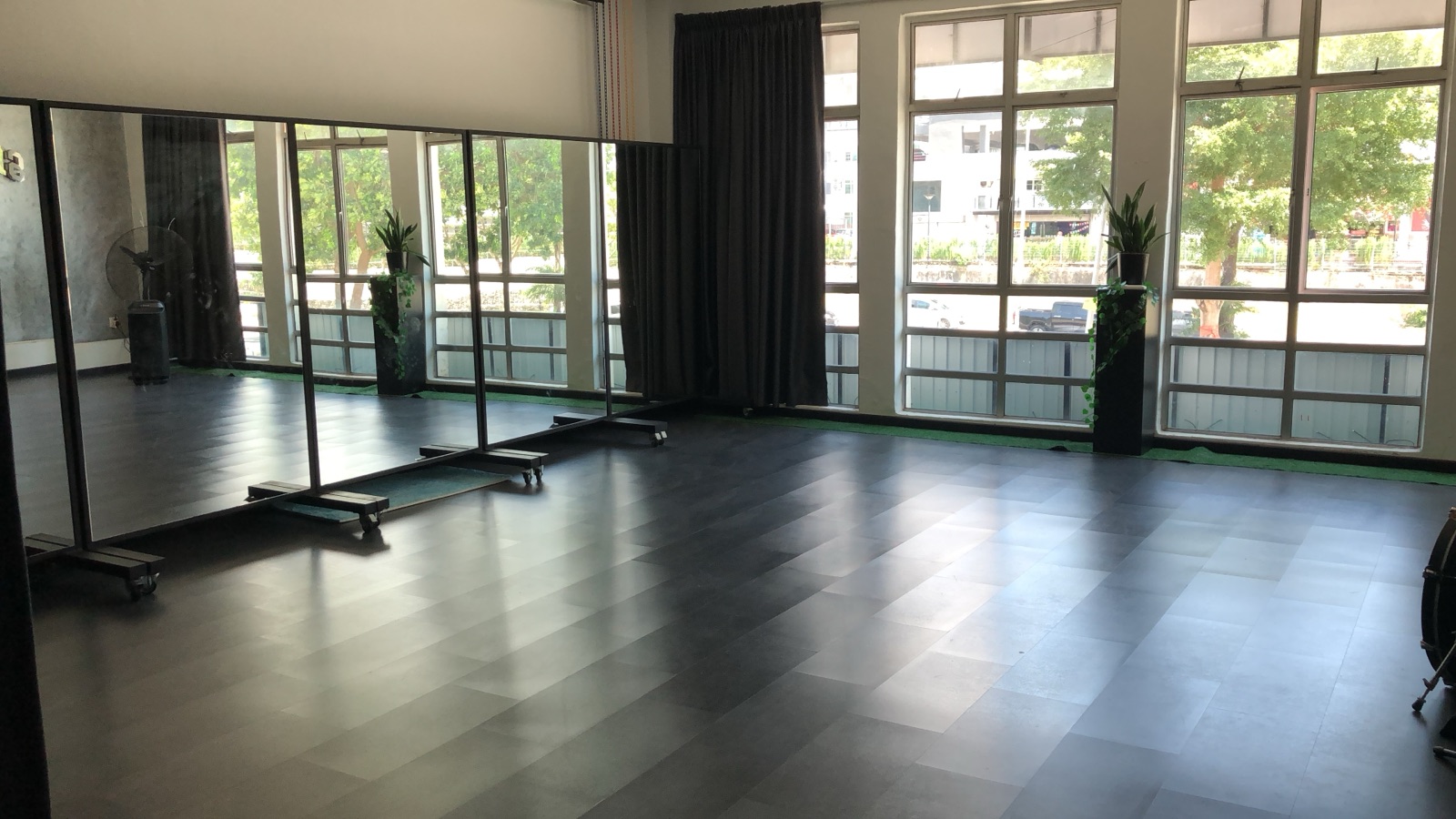 SIM Dance Studio corner