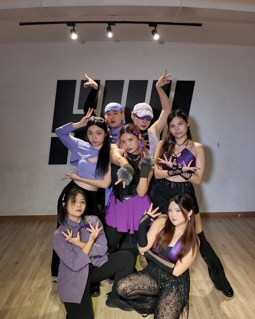 Waacking dance class at SIM